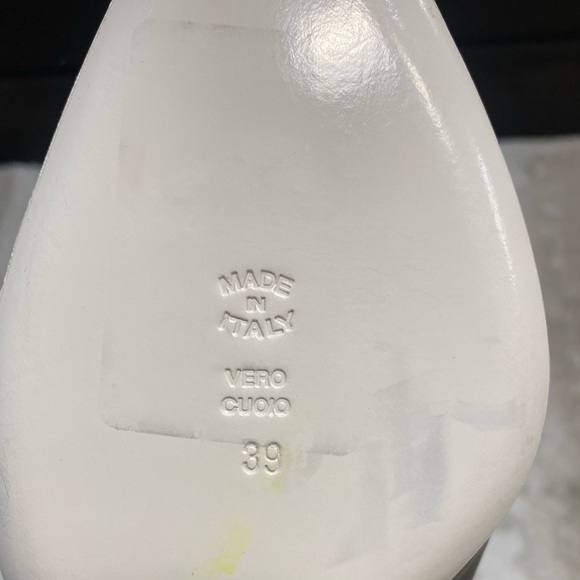 NEW💝Moschino Vitello Black Pump Leather Heels Size EU 39 - Picture 12 of 13